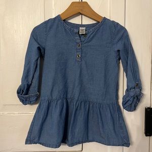Carter’s girls shirt, size 4/5
